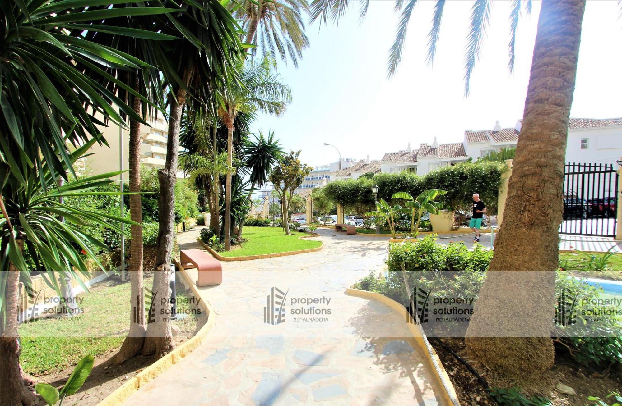 Benalbeach 1010 - Vista Al Mar - Piscina Todo El Ano - Primera Linea De Playa Benalmádena Exterior foto