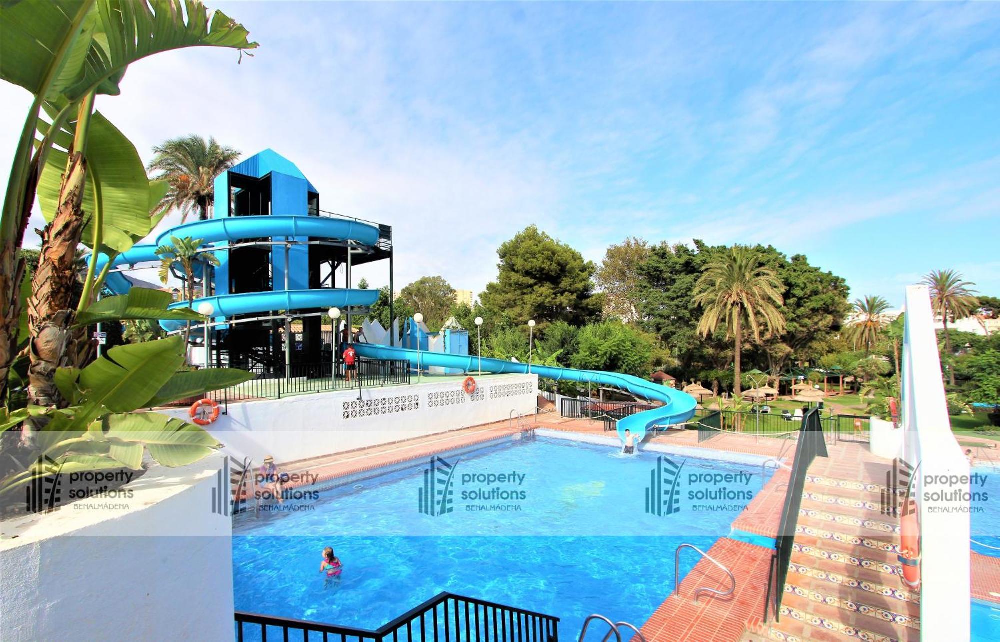 Benalbeach 1010 - Vista Al Mar - Piscina Todo El Ano - Primera Linea De Playa Benalmádena Exterior foto