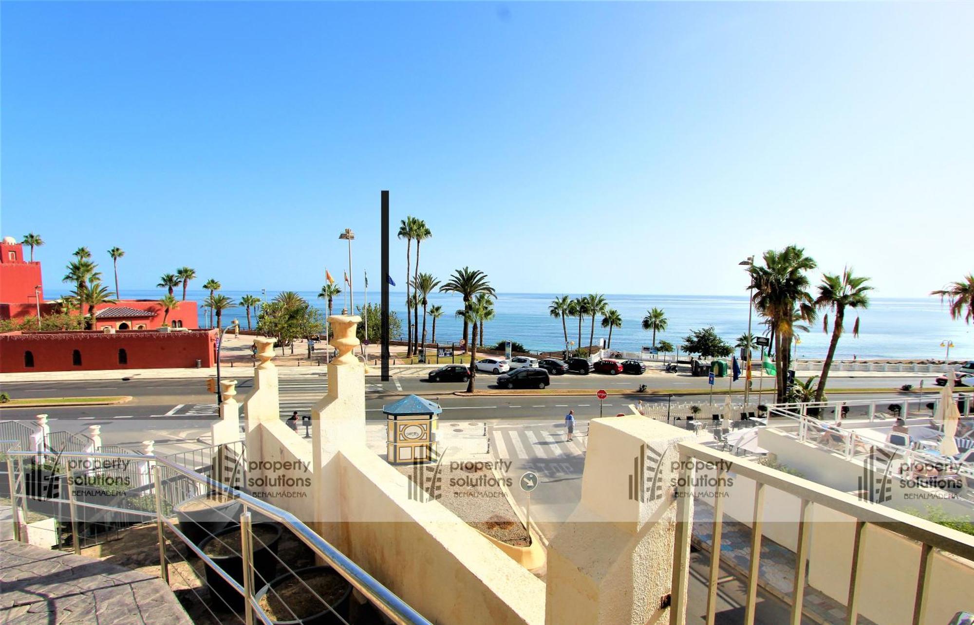 Benalbeach 1010 - Vista Al Mar - Piscina Todo El Ano - Primera Linea De Playa Benalmádena Exterior foto